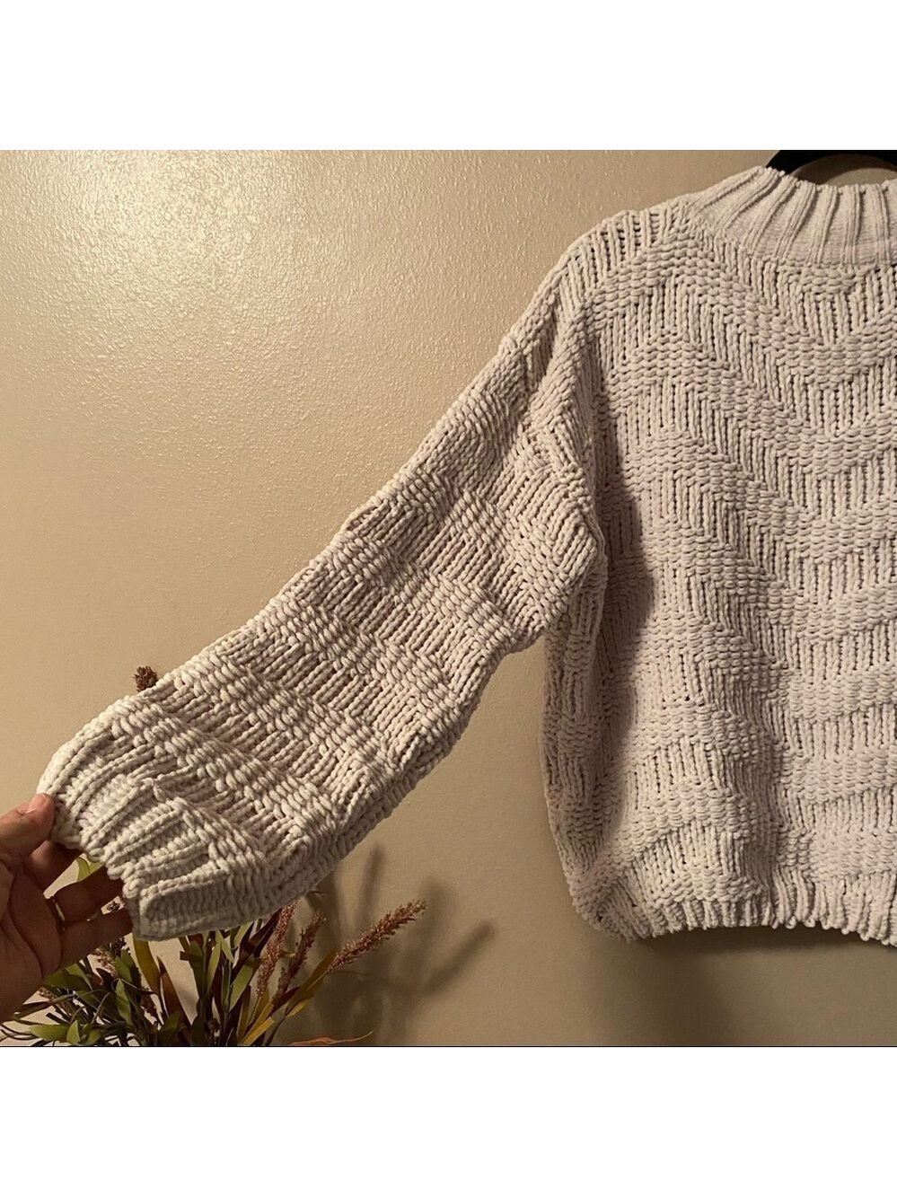POL Cream Chevron knit Sweater small - Picture 9 of 12